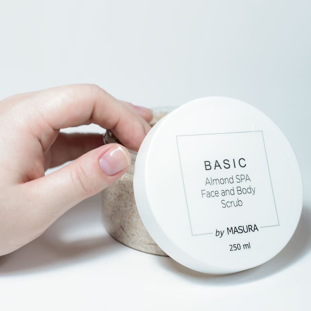 BASIC - Almond SPA - Face and Body Scrub, 250 ml